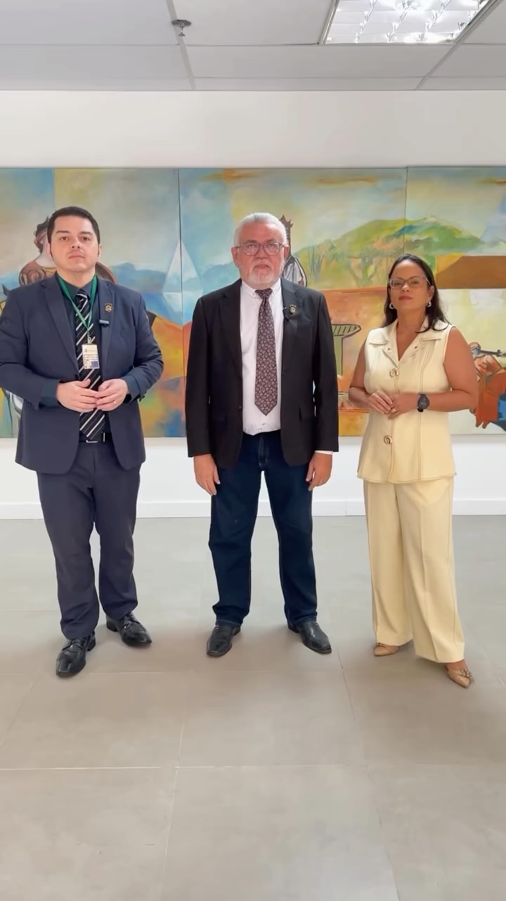 A diretoria do Sindojus participou, na manhã de hoje, de nova rodada de negociação da Comissão de Diálogo Permanente do TJCE com as entidades de classe. Atualização da Indenização de Transporte; GAM-Unidades dos novos oficiais e oficialas de Justiça; Gratificação de Estímulo à Interiorização (GEI); ascensão funcional após o estágio probatório; convocação de aprovados e aprovadas no concurso de 2026 para Oficial de Justiça; e correção do índice inter-referência foram algumas demandas tratadas na reunião, realizada na sede do Judiciário no bairro Cambeba. 

📽️ Confira a mensagem do presidente Vagner Venâncio e dos diretores Carlos Eduardo Mello e Fernanda Garcia representaram a entidade.

🔗 Leia mais no site (link na bio).

#SindojusCE