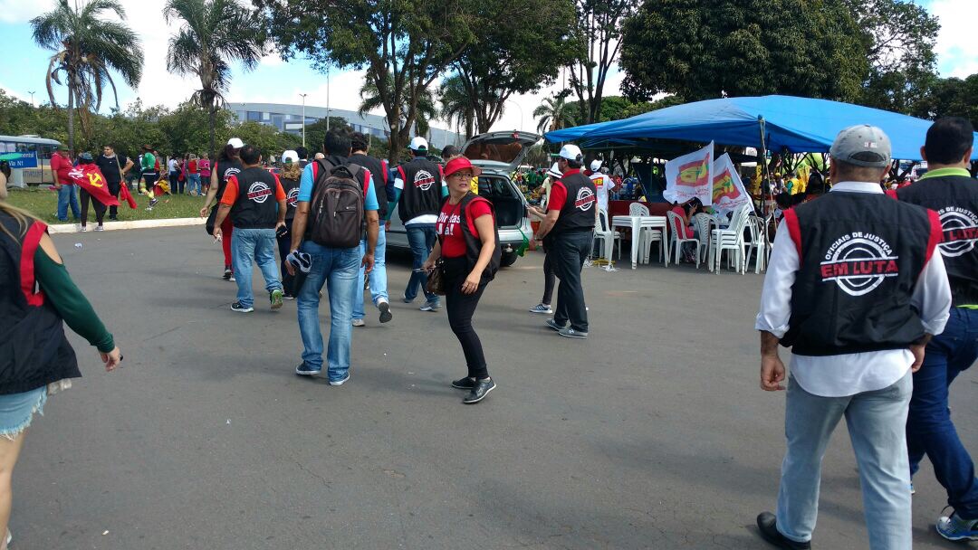 Oficiais de Justiça do Ceará marcam presença no Ocupa 
