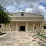 Oficiala de Justiça recebe elogio pelo “elevado espírito de dever, operosidade e eficiência no desempenho de suas funções”